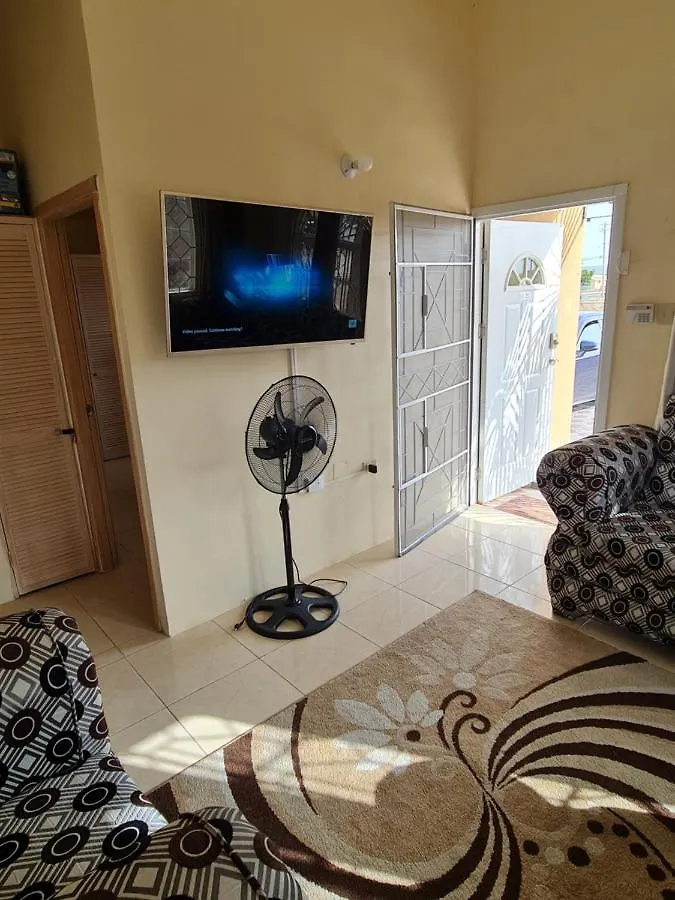 Chad'S Island Retreat Villa Spanish Town 0*,
